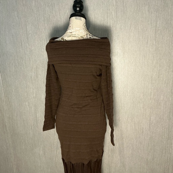 Chic Long Sleeve Brown Dress Size US Large or 8/10 - Picture 7 of 16
